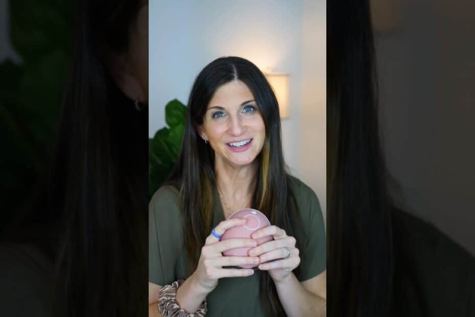 Wearable breast pump